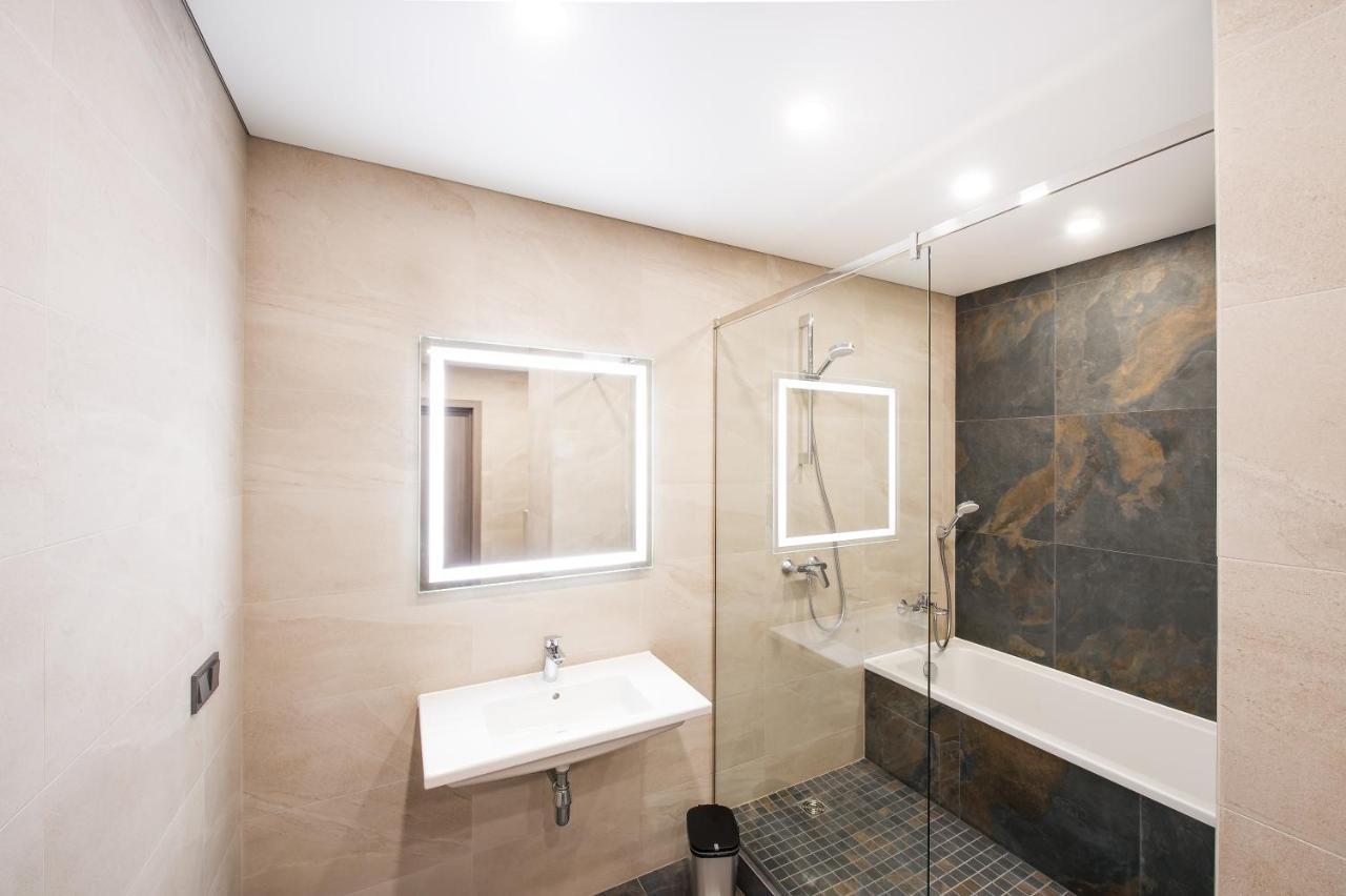Orion Apartments Kyiv Exterior photo